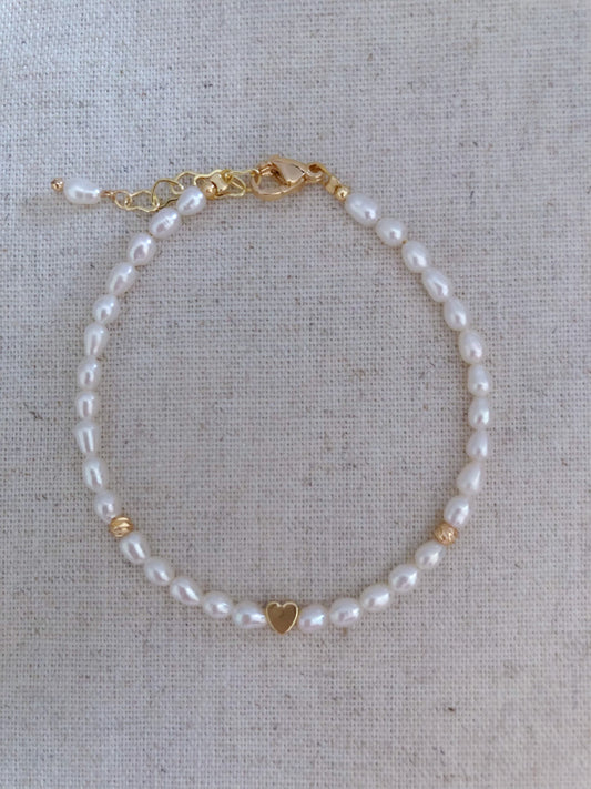 Amour de Mistissi Heart Rice Pearl Bracelet