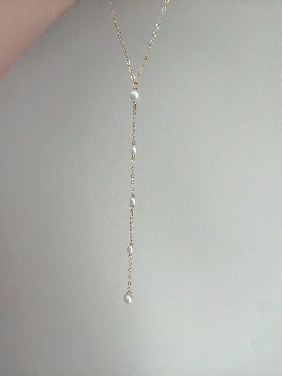 Perle en Suspens lariat necklace