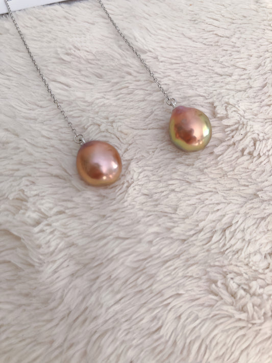 Couleur de Mistissi Dangle Pearl Earrings