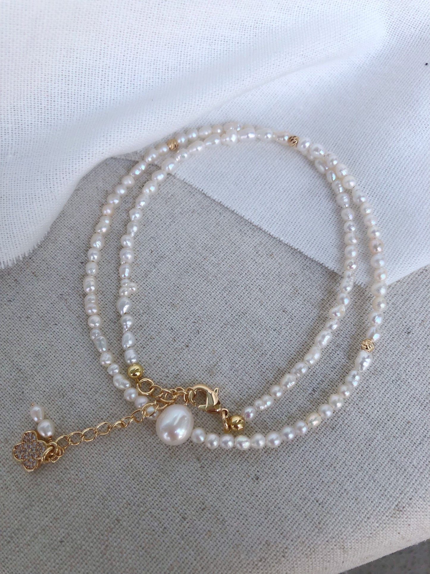 Amour de Mistissi Oval Keshi Necklace