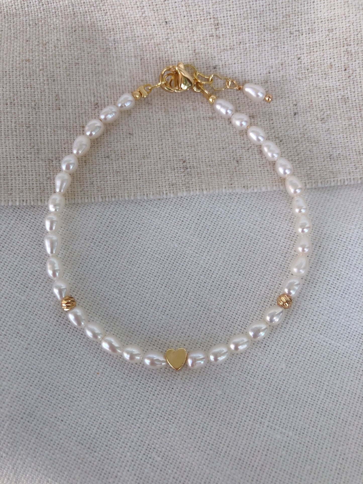 Amour de Mistissi Heart Rice Pearl Bracelet