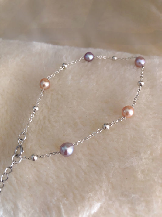 Mistissi Céleste – Iridescent Metallic Pearl Bracelet