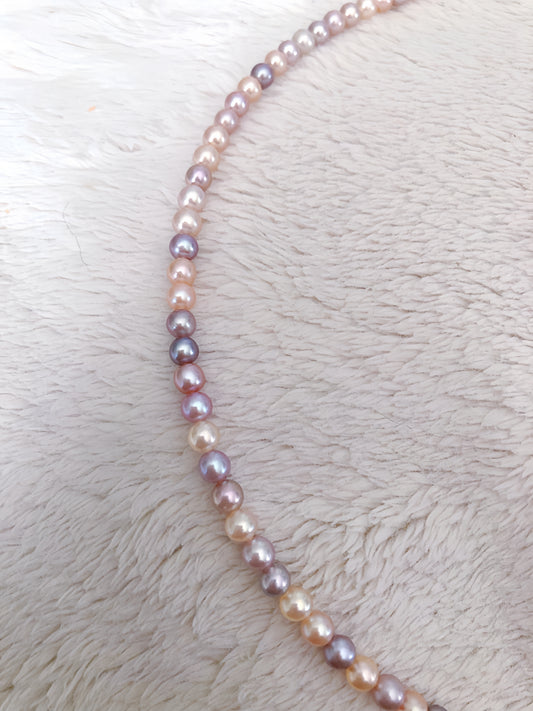 Colour de Mistissi- Rainbow Pearl Necklace
