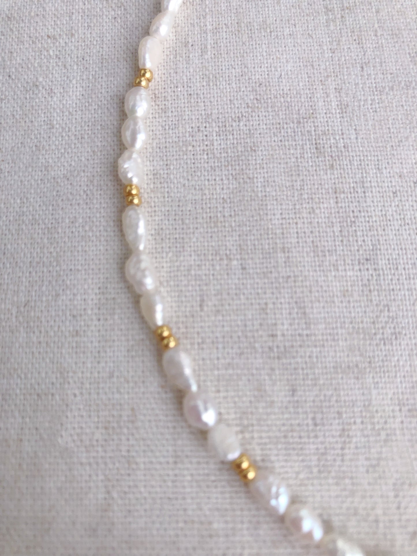 Perles au Soleil- freshwater keshi pearls necklace