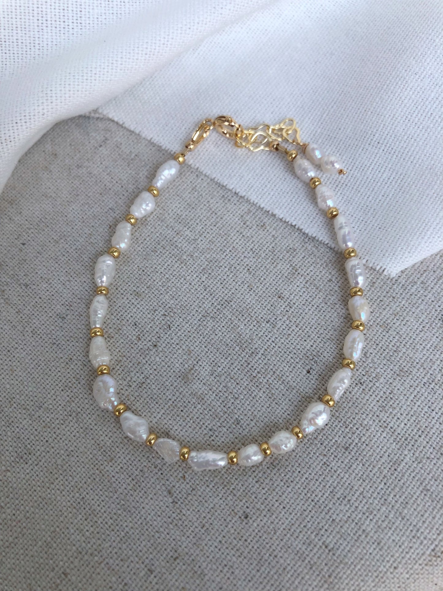 Amour de Mistissi Golden Keshi Pearl Bracelet