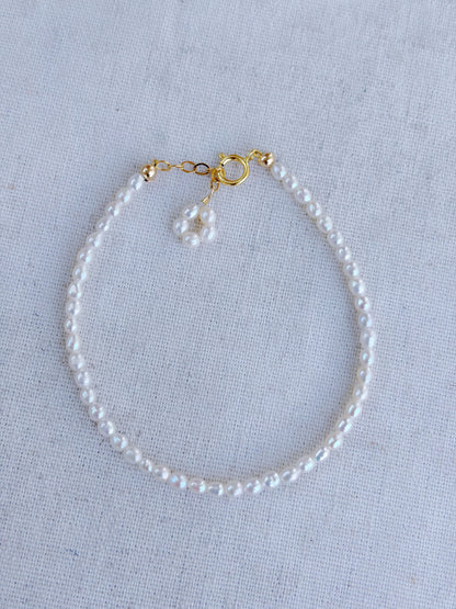 Flower Pearl Bracelet
