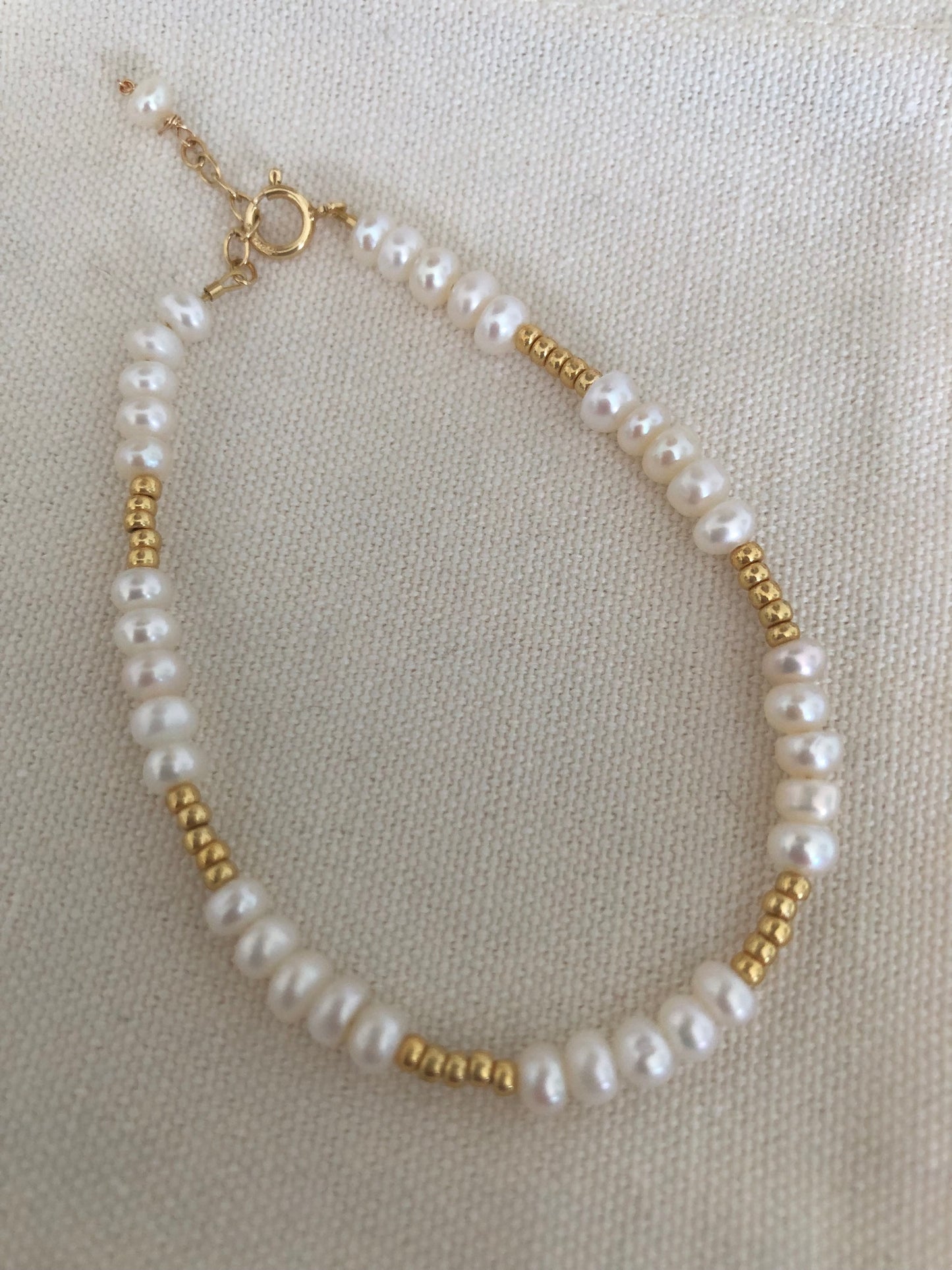 Couleur de Mistissi: Golden Baroque Pearl Bracelet