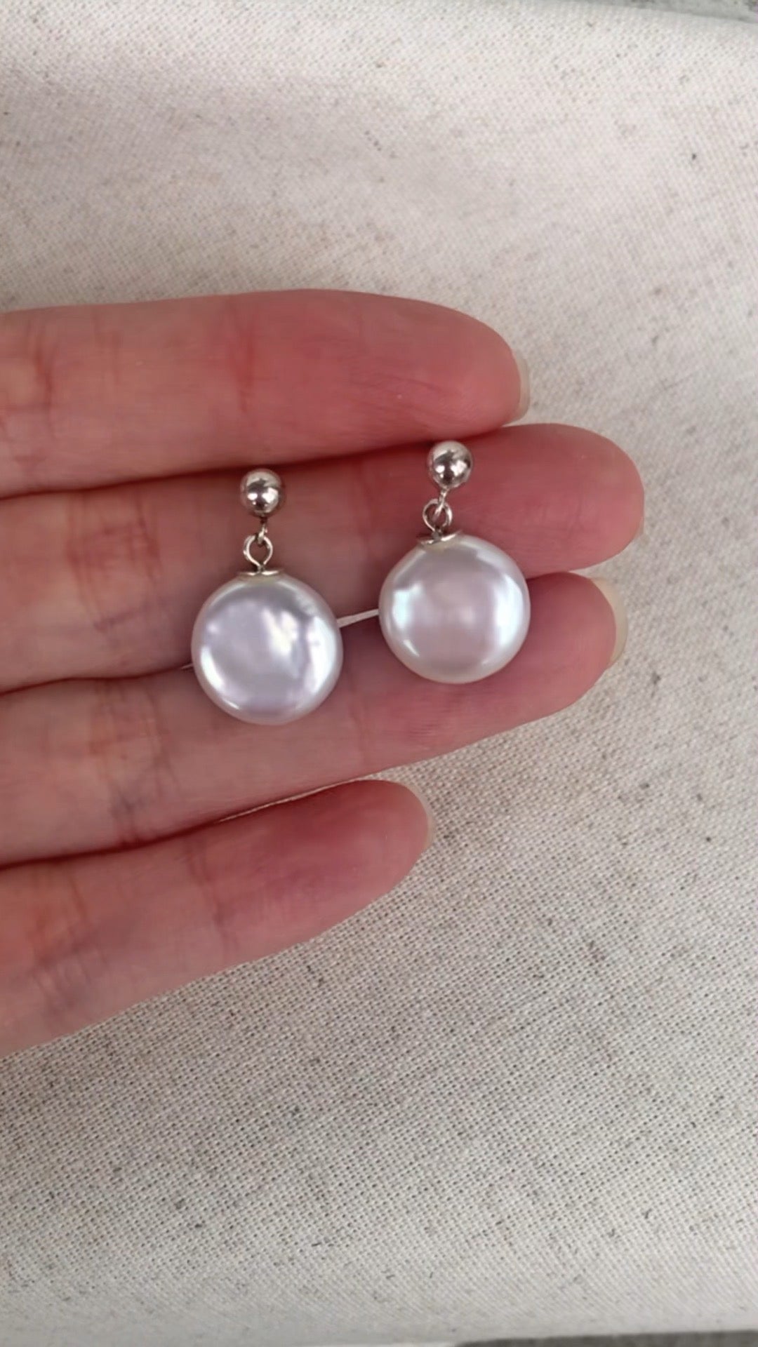 Éclat de Mistissi: Coin Pearl Sterling Silver Earrings