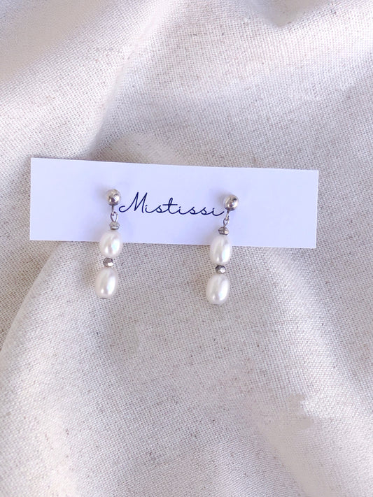 Grain de Lune – Rice Pearl Dangle Earrings