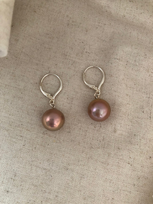 Amour de Mistissi: Metallic Edison Pearl Earrings
