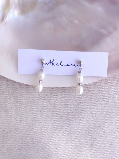 Grain de Lune – Rice Pearl Dangle Earrings