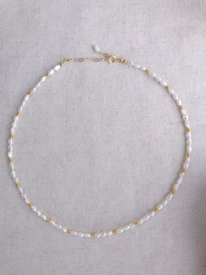 Perles au Soleil- freshwater keshi pearls necklace