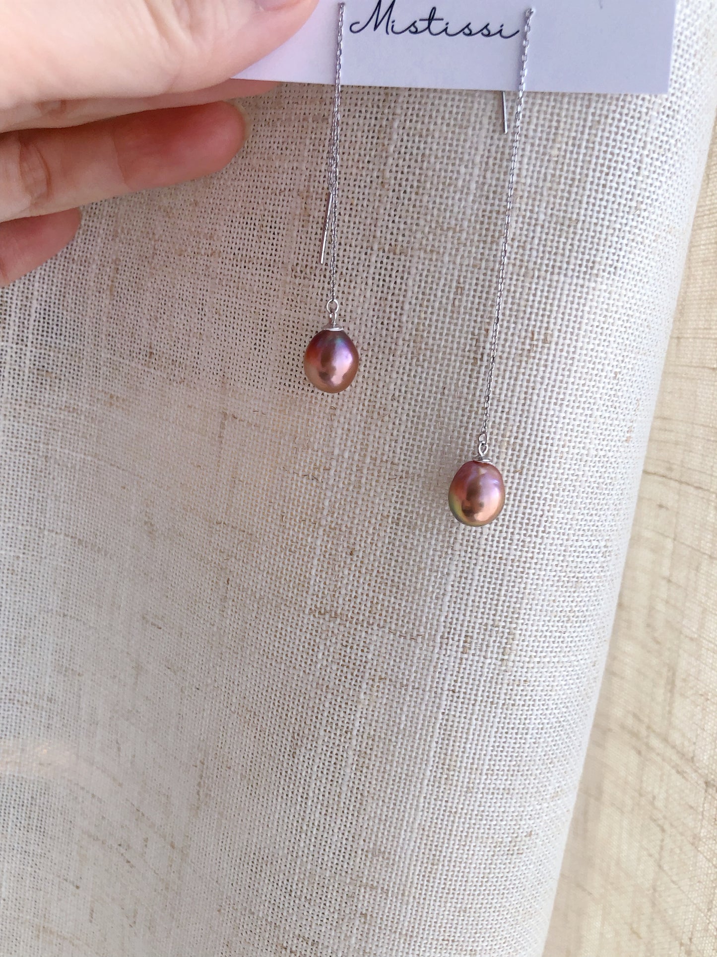 Couleur de Mistissi Dangle Pearl Earrings