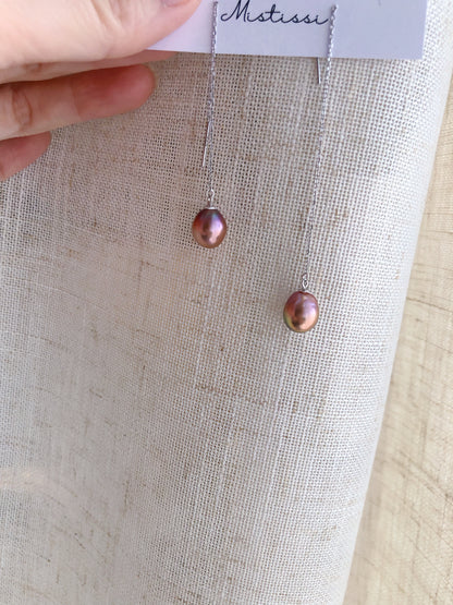 Couleur de Mistissi Dangle Pearl Earrings