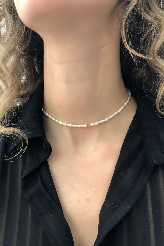 Tour de cou minimaliste en perles Amour de Mistissi