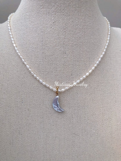 Lune de Mistissi – Moon Pearl Pendant