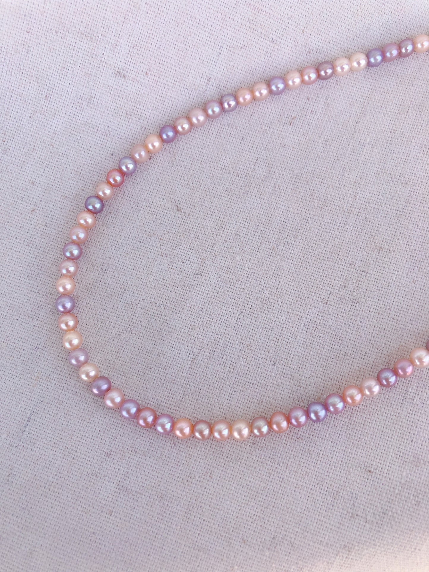 Colour de Mistissi- Rainbow Pearl Necklace