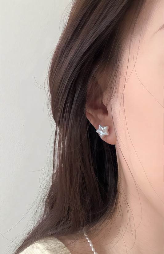 Stellar Mistissi White Stud Star Pearl Earrings