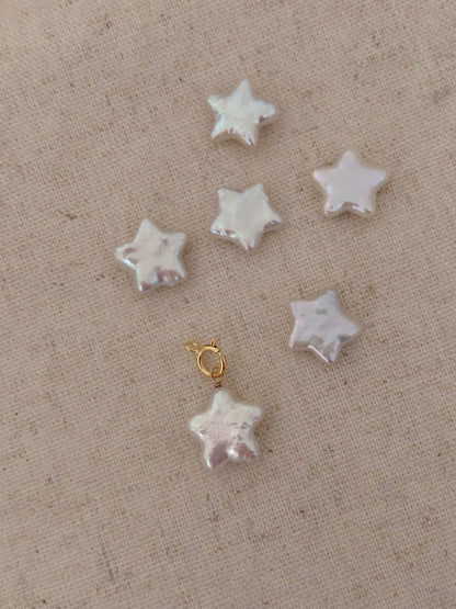 Étoile de Mistissi Pendant: White Star