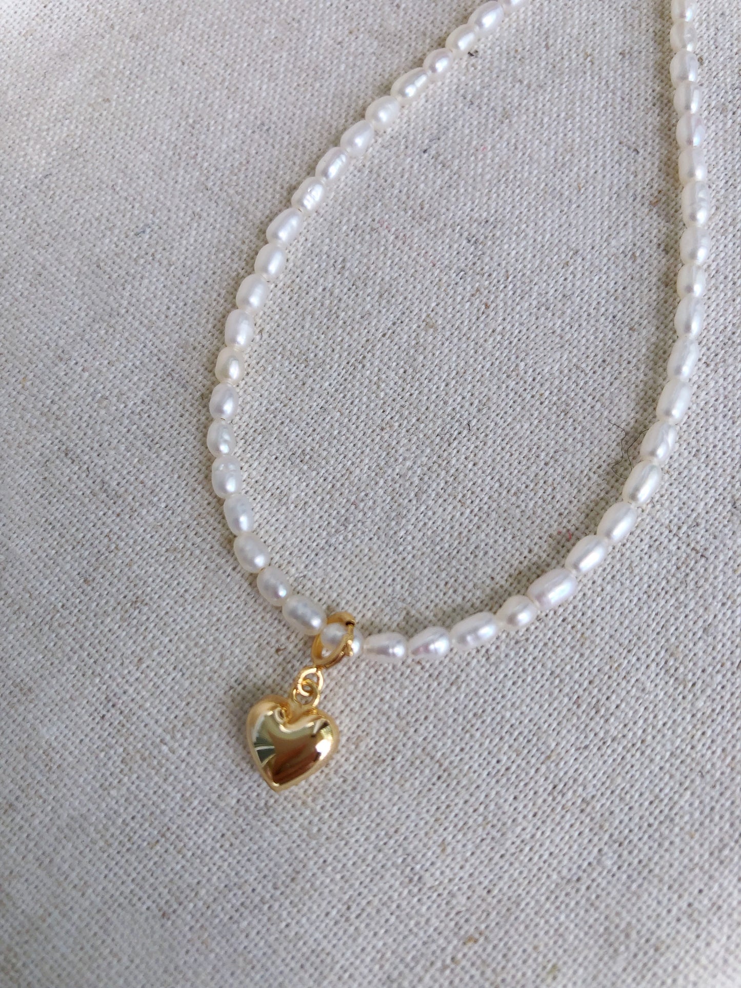Micro de Mistissi – Seed Rice Pearl Necklace