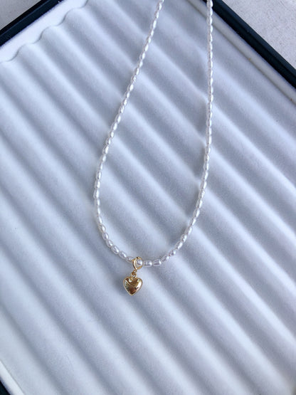 Micro de Mistissi – Seed Rice Pearl Necklace