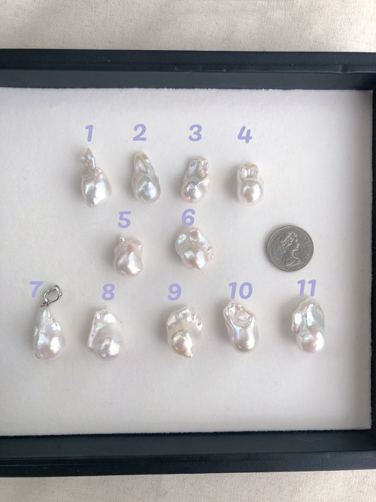Baroque Pearl Pendant