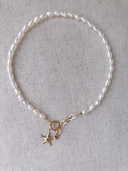 Micro de Mistissi – Seed Rice Pearl Bracelet