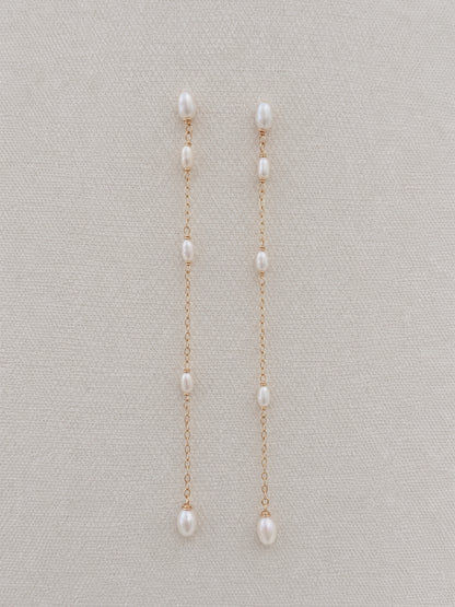 Élancée — Pearl Chain Drop Earrings