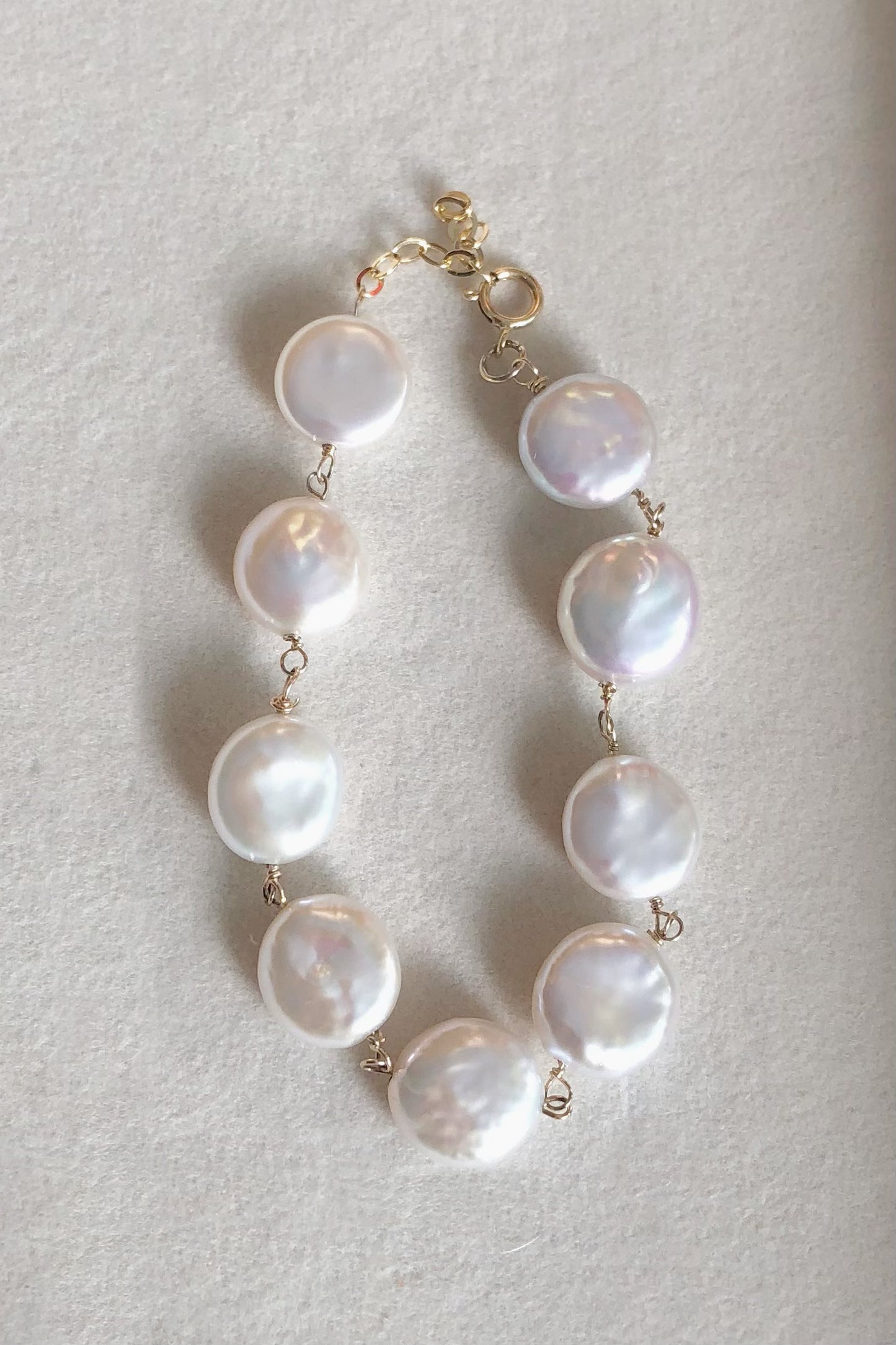 Éclat de Mistissi: Coin Baroque Pearl Bracelet