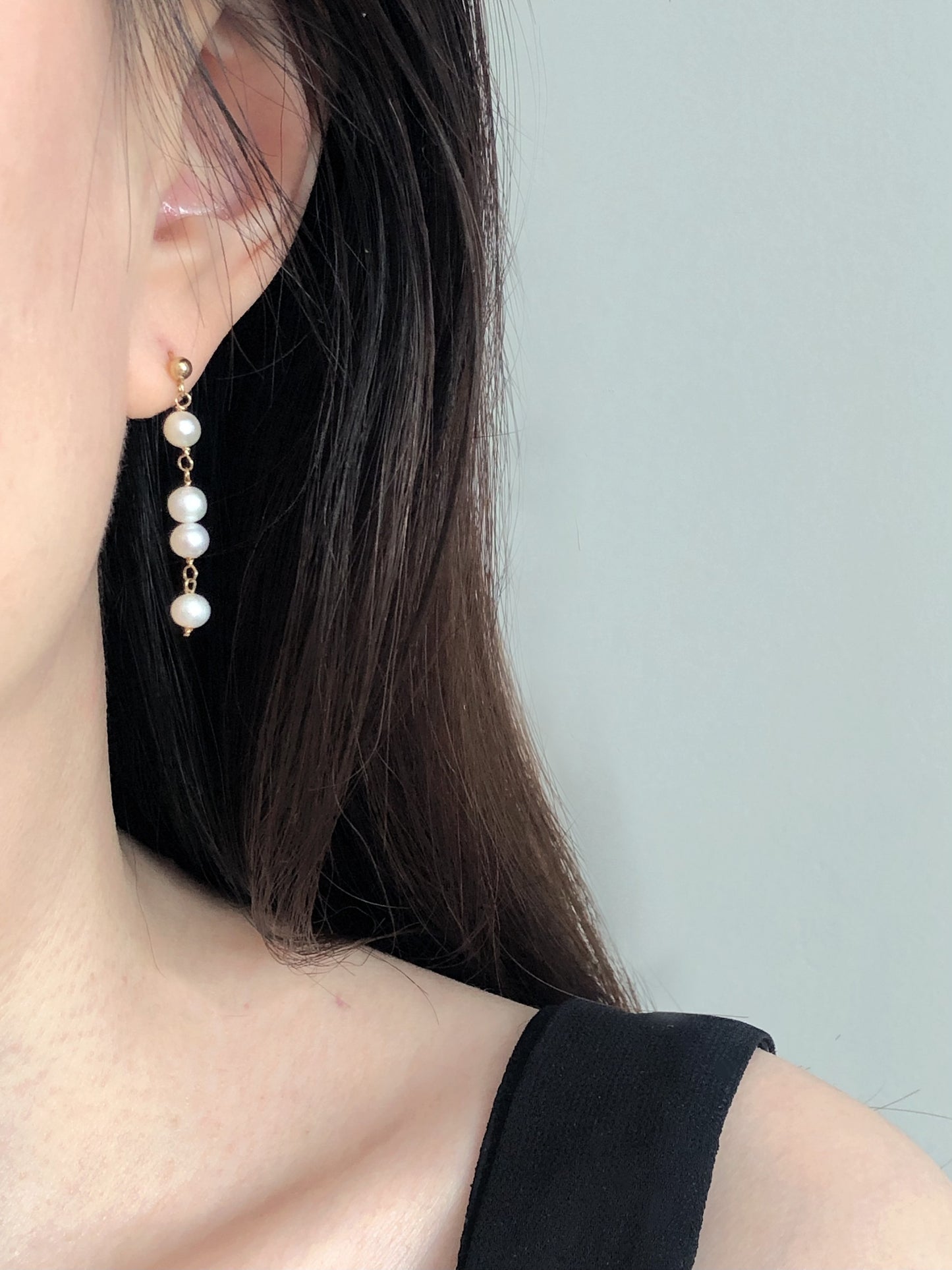 Amour de Mistissi Quartet: Freshwater Pearl Earrings