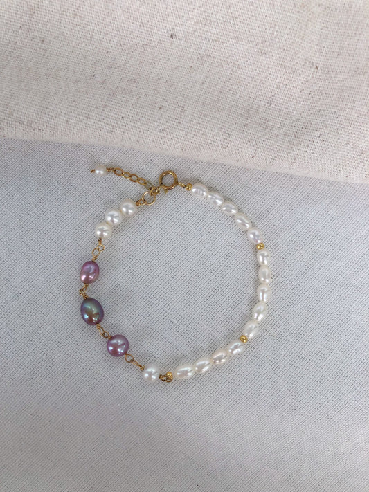Couleur de Mistissi Baroque Pearl Bracelet
