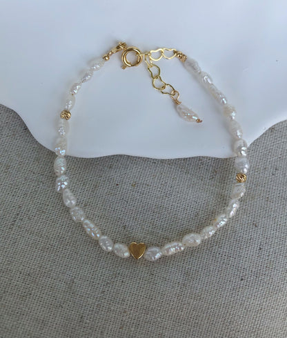 Bracelet en perles Keshi cœur Amour de Mistissi