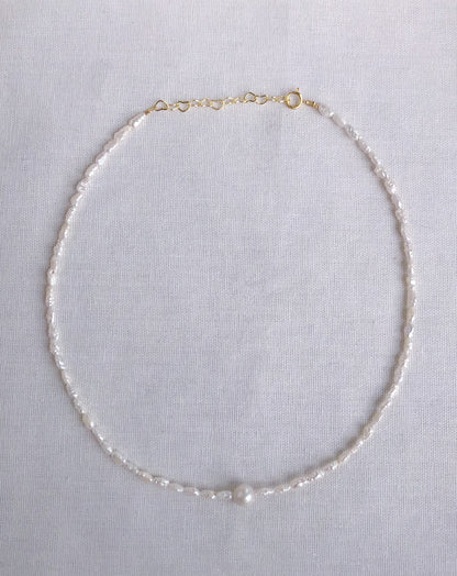 Amour de Mistissi keshi pearl choker