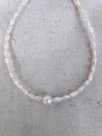 Amour de Mistissi keshi pearl choker