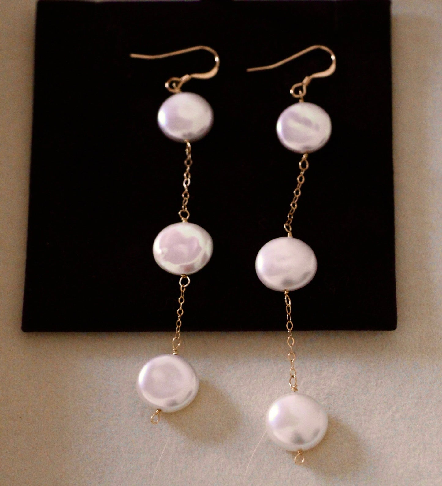 Éclat de Mistissi Trio: Coin Baroque Freshwater Pearl Earrings