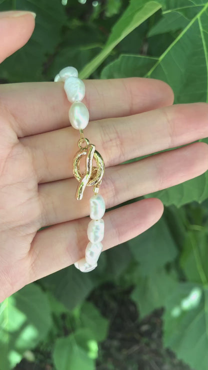 Lune Blanche de Mistissi – Baroque Pearl Bracelet