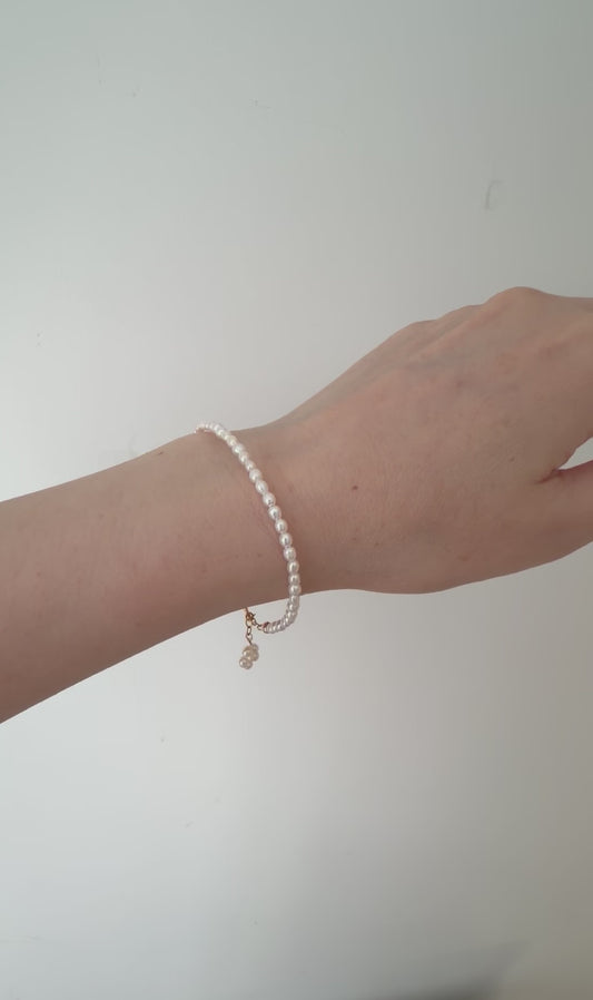 Flower Pearl Bracelet
