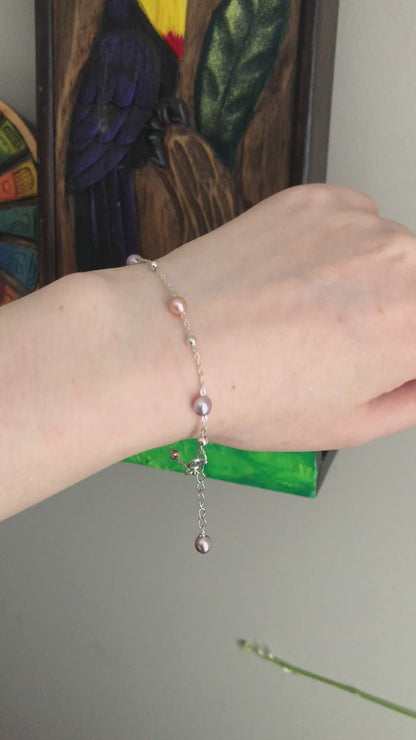 Mistissi Céleste – Iridescent Metallic Pearl Bracelet
