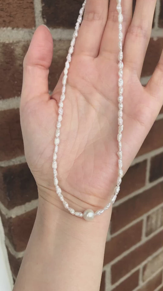 Amour de Mistissi Oval Keshi Necklace