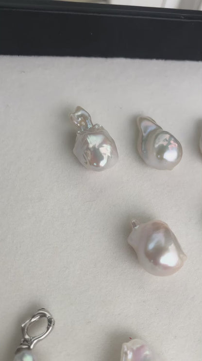 Baroque Pearl Pendant