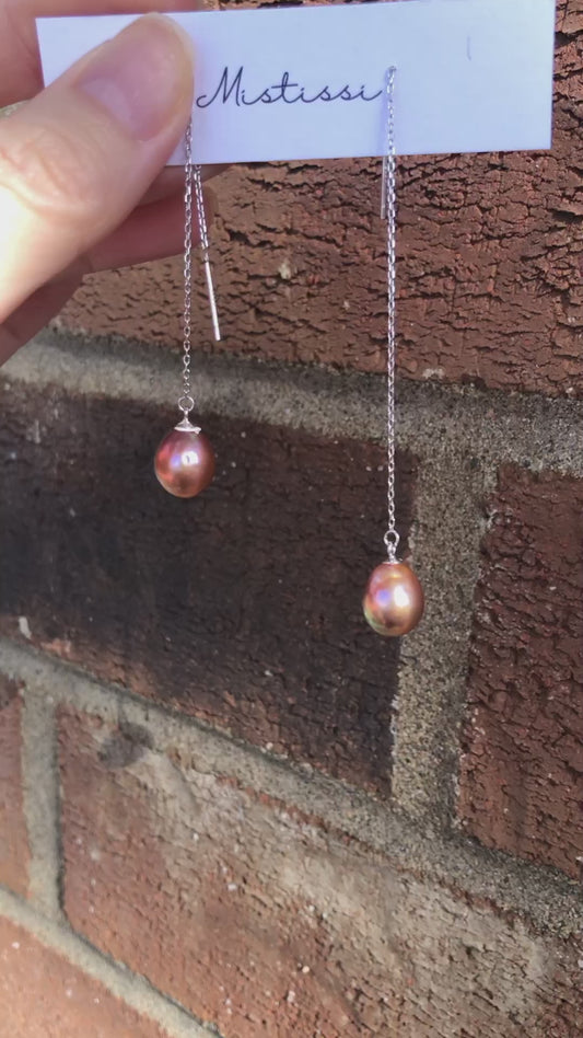 Couleur de Mistissi Dangle Pearl Earrings